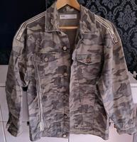 *NEU* Zara Denim Oversize Jacke Military oliv khaki Gr. S Jeans West - Unterliederbach Vorschau