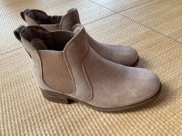 UGG Chelsea Boot Boots Gr. 38 Beige inkl. Versand Nordrhein-Westfalen - Overath Vorschau