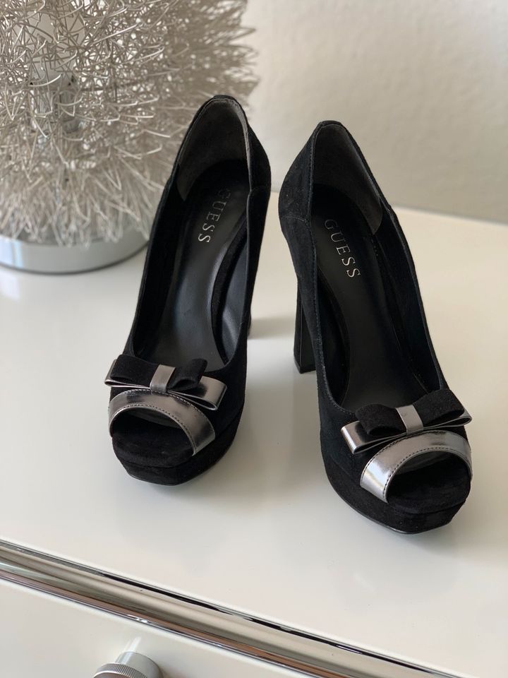 Exklusive Pumps/Peeptoes von Guess, Gr. 38 in Duisburg