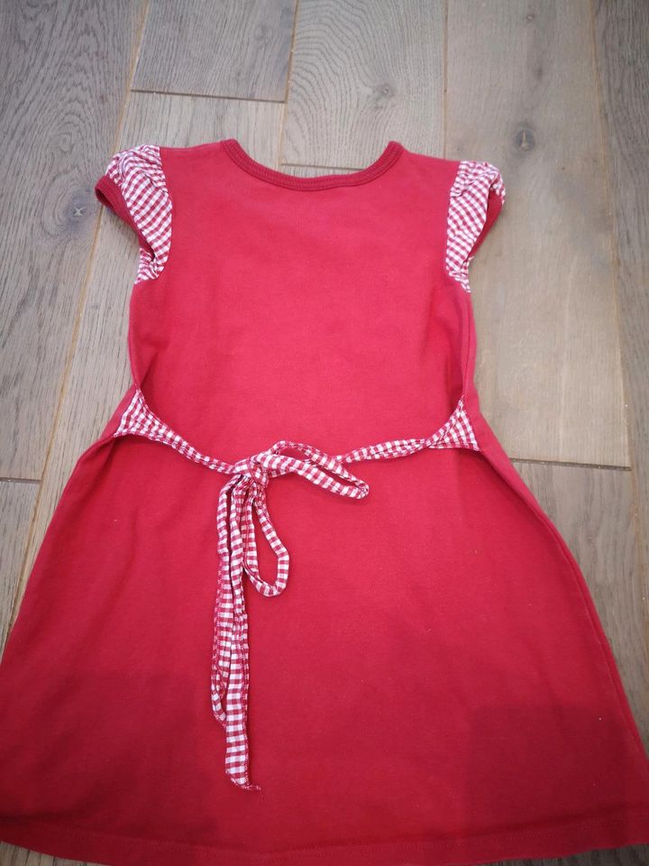 Kleid Puppenmutti Bio und 667 Baby of the beast in Bad Vilbel