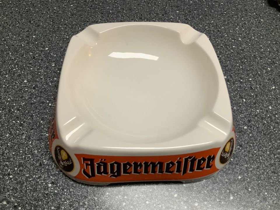 Goebel Jägermeister Aschenbecher Keramik Top Zustand in Karlstein