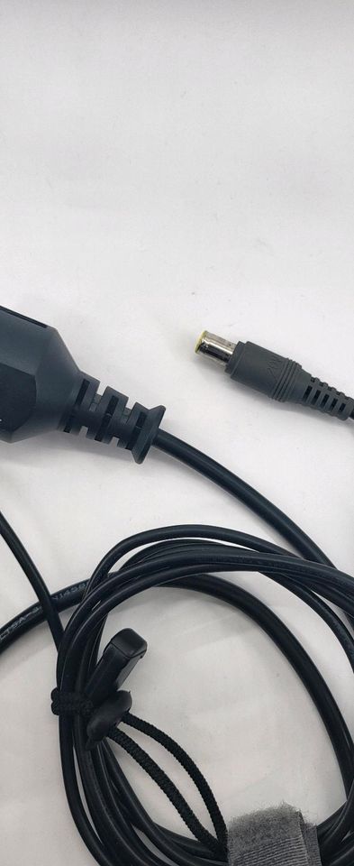 Lenovo Ladegerät AC Adapter 65W 20V in Grub a. Forst