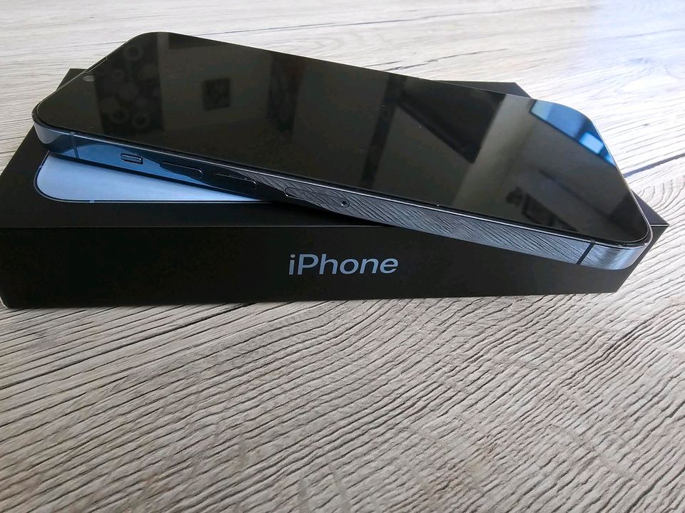 iPhone 13 Pro Max - 128 GB - Sierra Blue in Schloß Holte-Stukenbrock