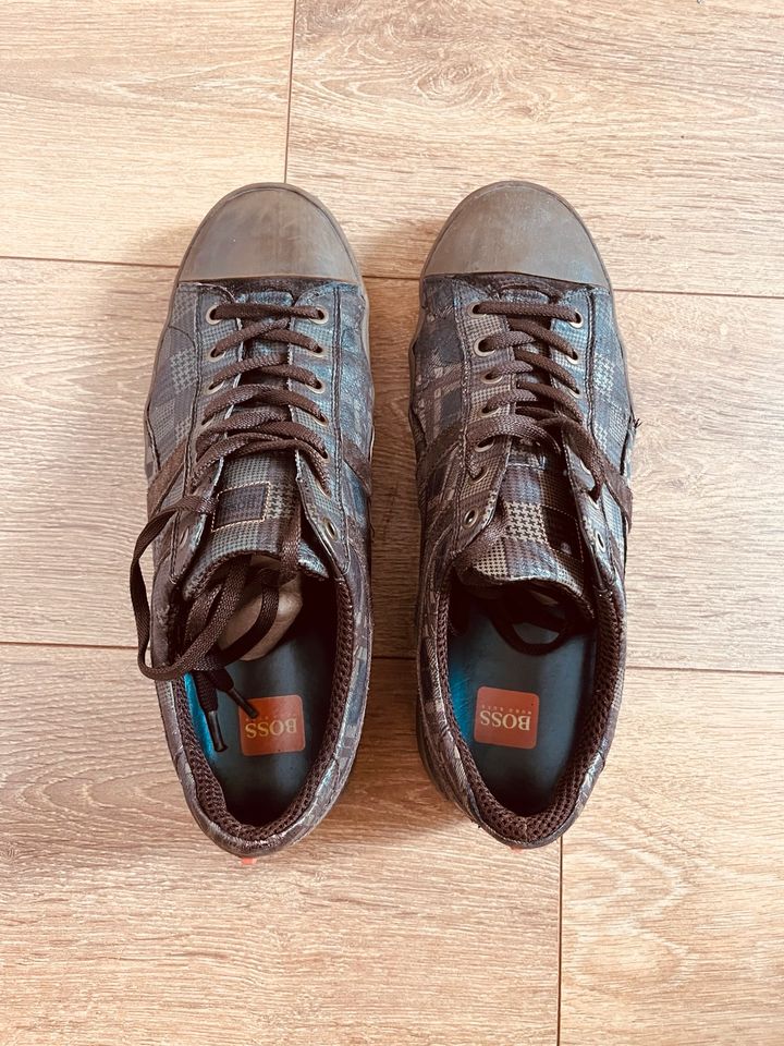 HUGO BOSS Sneaker Gr. 43/ US 9,5 in Bad Waldsee