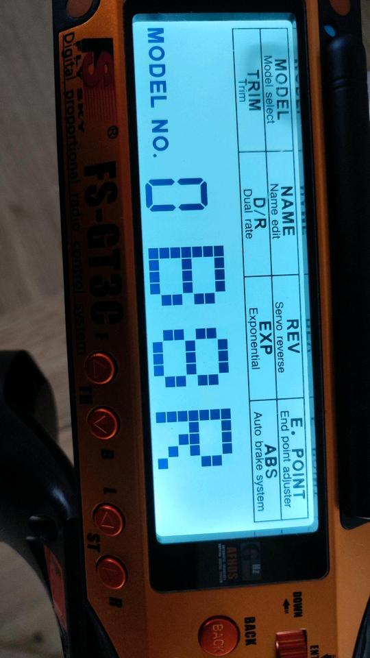 Flysky FS-GT3C 2.4 GHz 3CH Fernbedienung LCD für RC Auto Boot in Müllheim