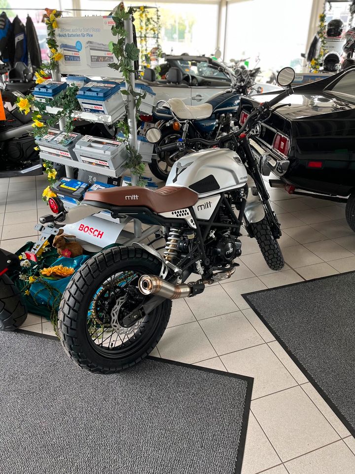 125ccm NEU 125er MITT DS Scrambler 125 Bike Silber in Obersulm