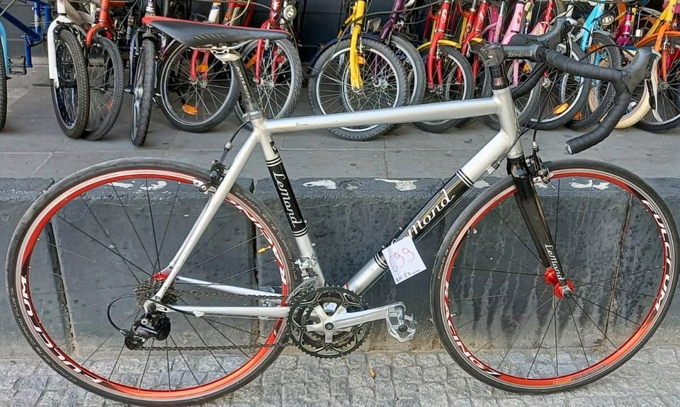 Le Monde 28" Rennrad komplett Shimano RH:57cm wie NEU in Berlin