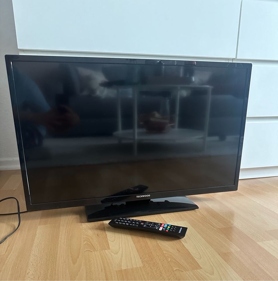 Smart TV von Techwod (mit Defekt) zu verkaufen in Wuppertal