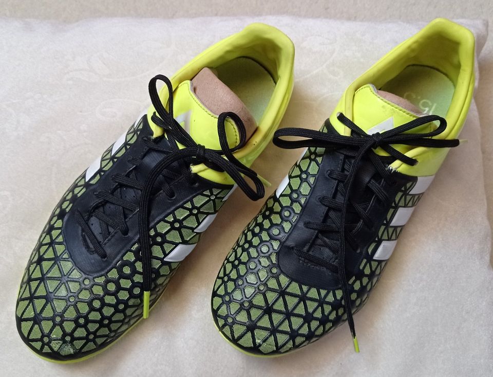 adidas Ace 15.3 IN, Fußball Indoor, Gr.40 (6,5) Schwarz/Gelb/Weiß in Reinfeld