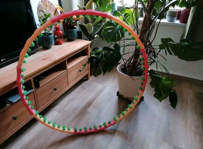 Hoopomania Large Hoop, Hula Hoop mit 96 Magneten, 1.8kg in Chemnitz