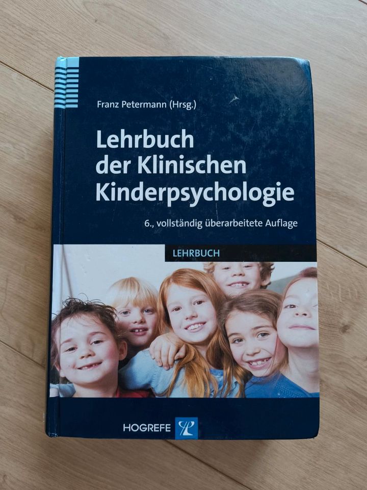 Lehrbuch der klinischen Kinderpsychologe Hogrefe 6. Auflage in Würzburg
