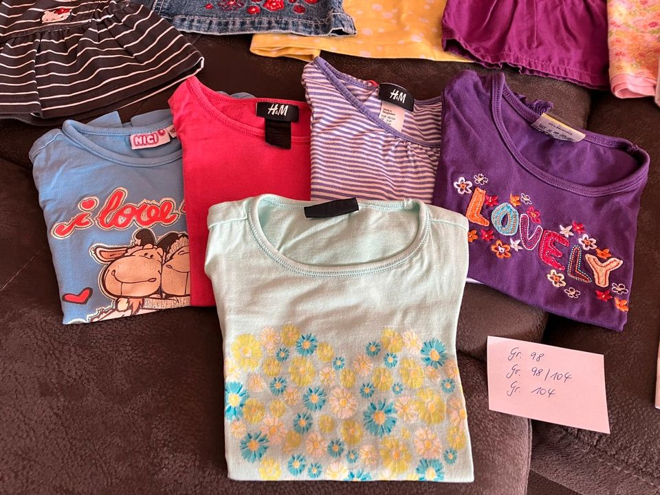 Mädchen Kinder Kind Kleidung großes Paket Kleidungspaket 98 104 in Schwarzenberg (Erzgebirge)