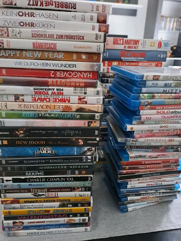 Großes Filmpaket DVD und Bluray in Wadgassen