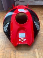 Honda CBR 1000RR SC57 Original Tank Abdeckung Bayern - Rosenheim Vorschau