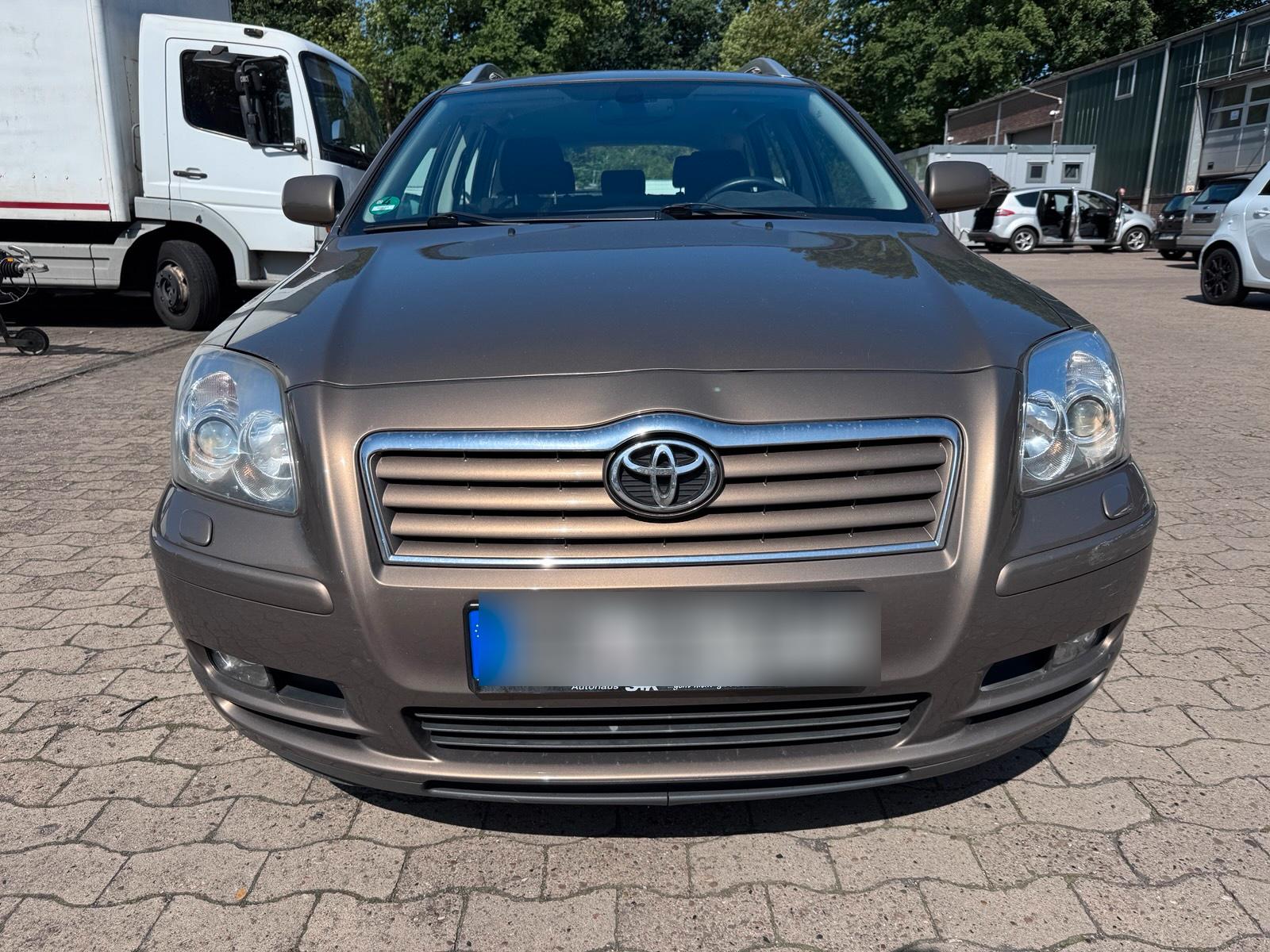 Abbildung des Autos Toyota Avensis 1.8 Klima…