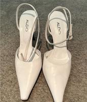 ALDO Pumps weiß Hochzeitsschuhe Gr. 39 Nordrhein-Westfalen - Ense Vorschau