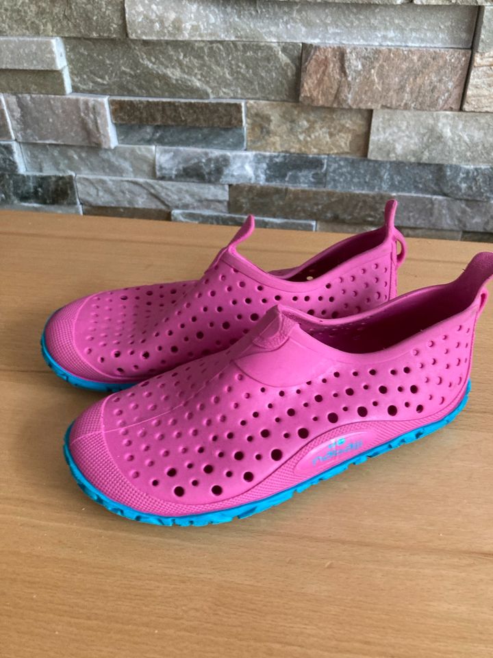 Badeschuhe Gr. 29/30 Decathlon rosa blau in Wunstorf