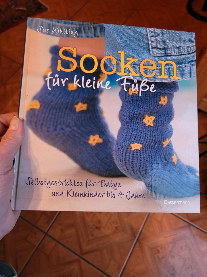 Socken für kleine Füße: Selbstgestricktes für Babys... | Buch | in Gemünden a. Main