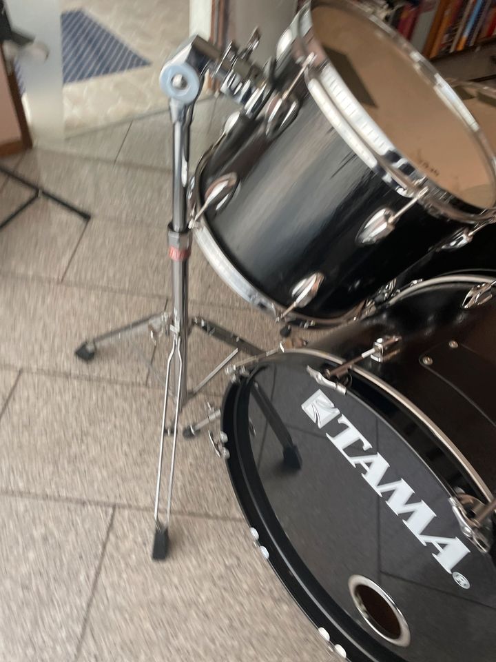 Drumset Schlagzeug Basix in Homburg