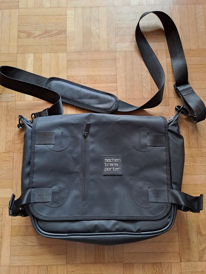 sachentransporter Umhängetasche / Laptop Tasche schwarz in Köln