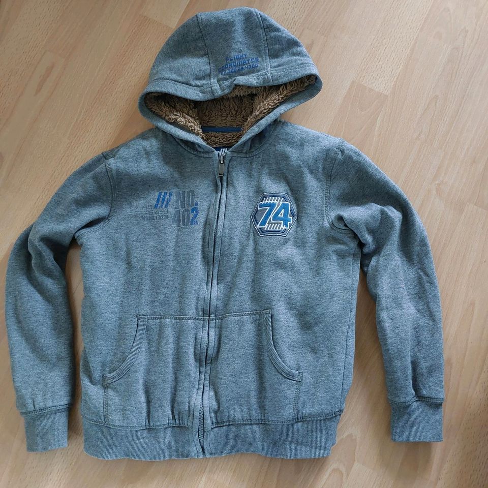 Dicke Sweatshirtjacke Pocopiano Gr. 152 mit Teddyfell, schön kusc in Oldendorf (Landkreis Stade)