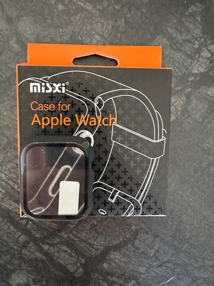 Misxi Hülle / Displayschutz für Apple Watch Series 4,5,6 /SE in Mannheim