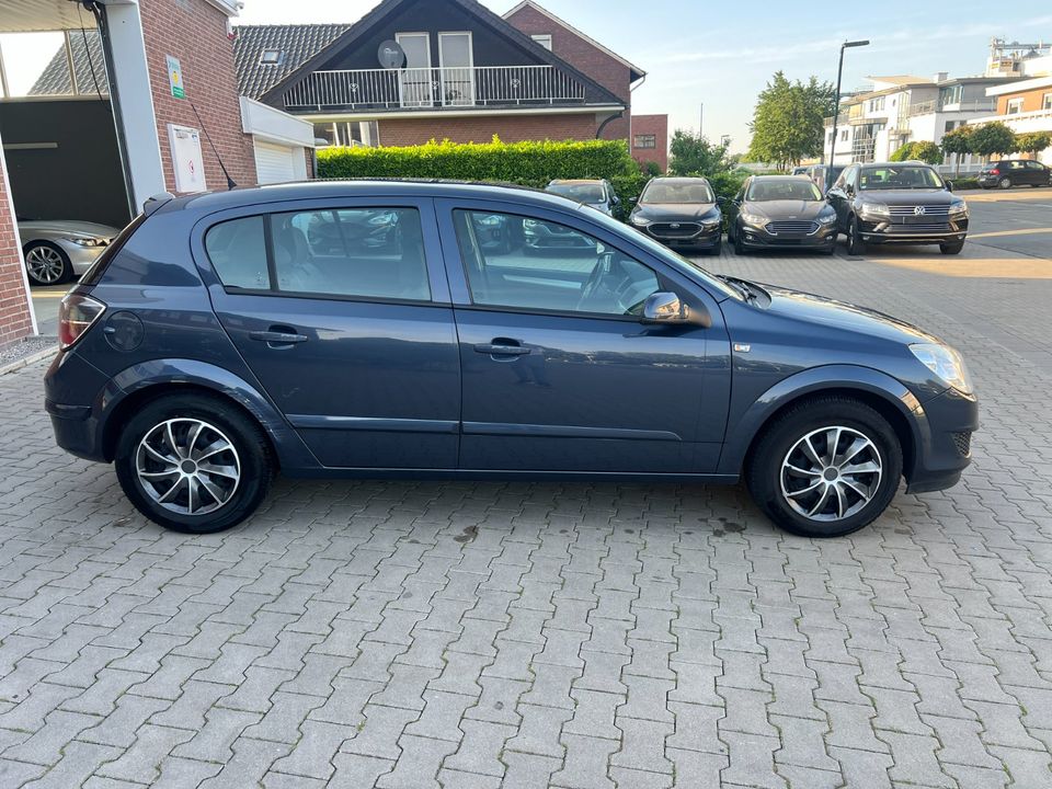 Opel Astra in Bocholt