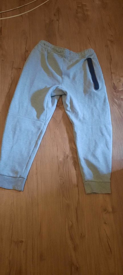 Nike Tech Fleece Jogginghose Gr.M in Hamburg