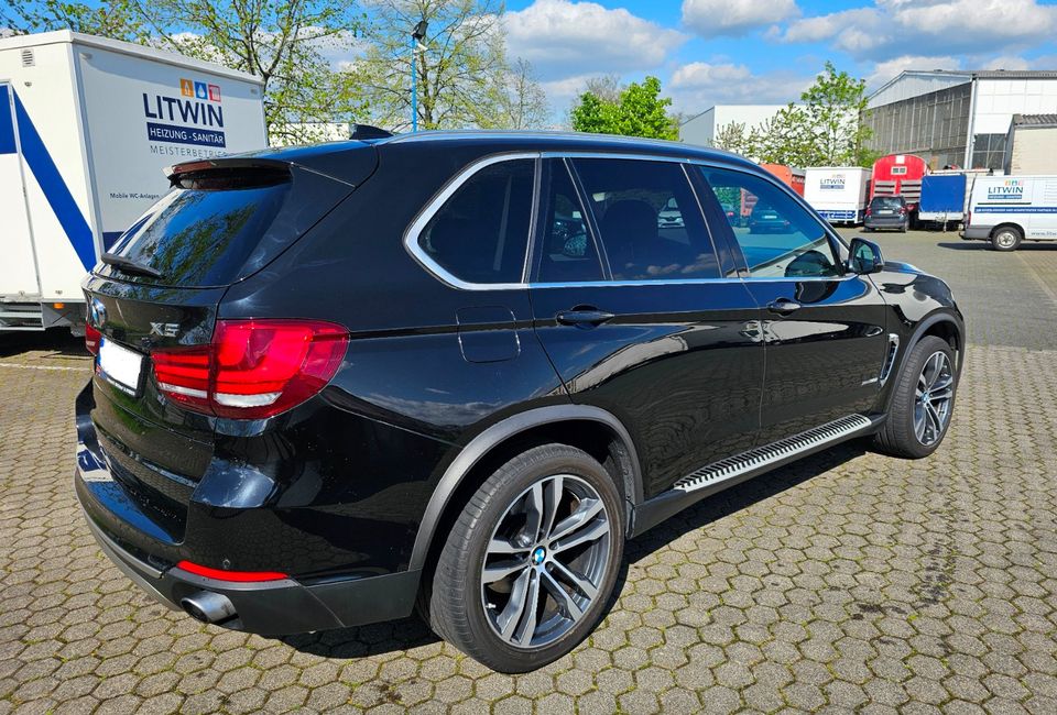 BMW F15 #NAVI#LEDER#KAMERA#PANORAMA#LED#KEYLES#SPORTPAKET# in Troisdorf