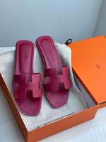 Hermès Hermes Oran Sandalen Rose Magenta 39 Hessen - Friedberg (Hessen) Vorschau