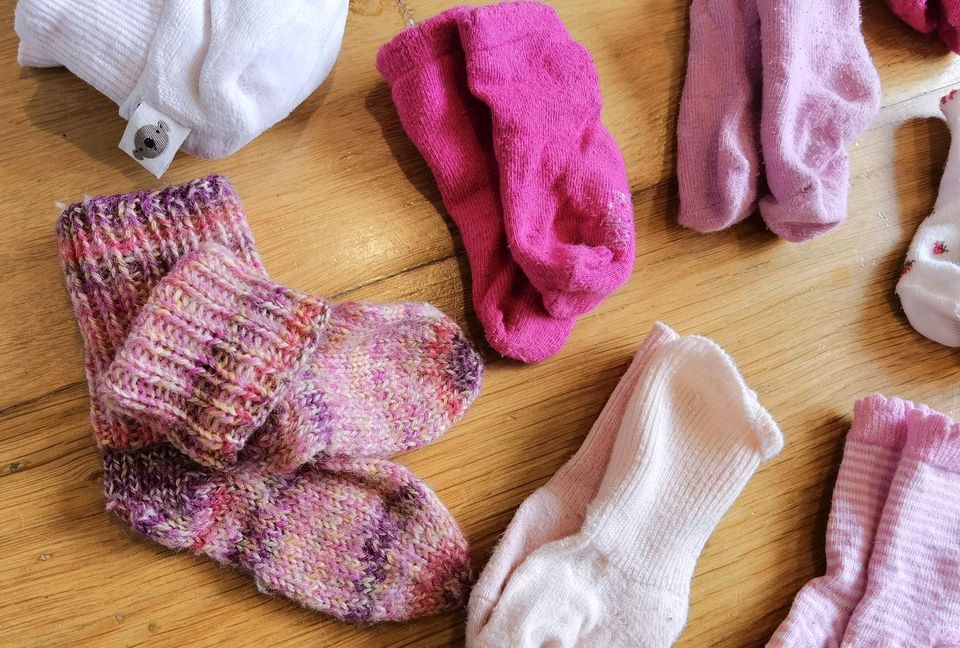 16 paar Mädchen Socken, überzieher, wagenschuhe, gestrickte socke in Rülzheim