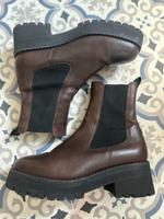Tamaris Chelsea Boots Leder Stiefel Stiefeletten braun Plateau Brandenburg - Falkenberg/Elster Vorschau