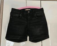 Hübsche schmale Jeansshorts mit Taschen von denim Co. Gr. 152/158 Niedersachsen - Alfeld (Leine) Vorschau