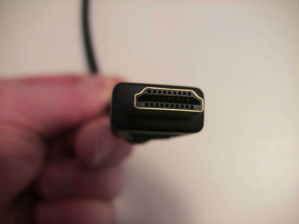 MANHATTAN 151467 Kabel Konverter HDMI auf VGA mit Micro-USB 7 St. in Karbach Unterfr.