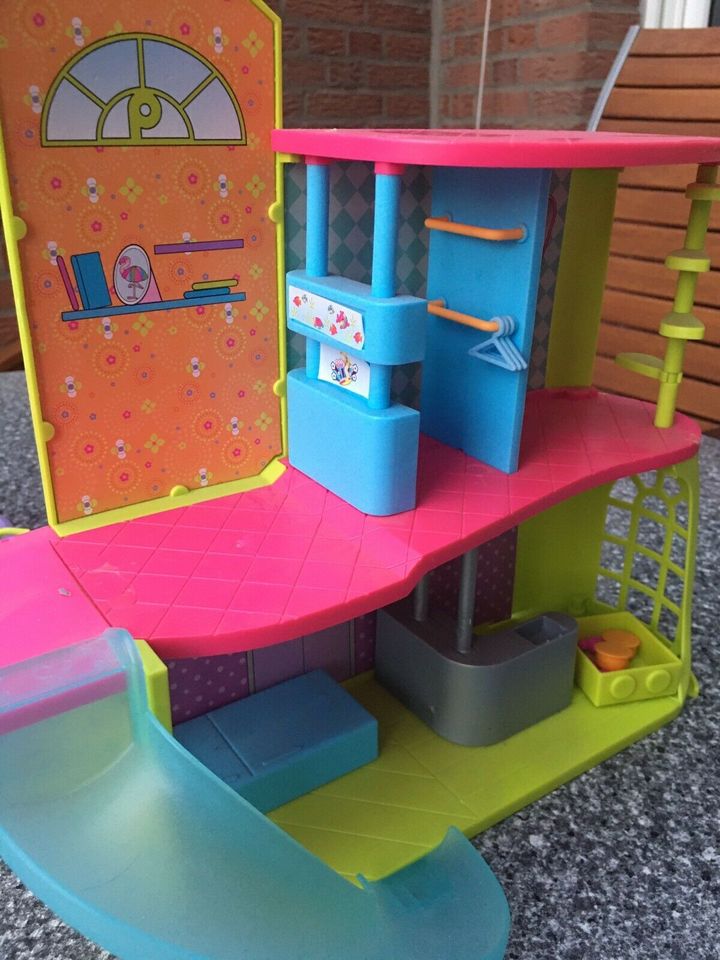 Polly Pocket Haus und Swimmingpool in Linnich