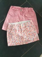 H&M L.O.G.G Rock weiß mit roten und blauen Blumen Größe 104 Hessen - Bebra Vorschau