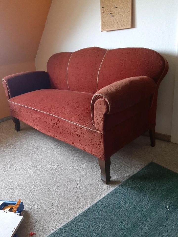 Sofa mit 4 Stüle in Bad Zwischenahn