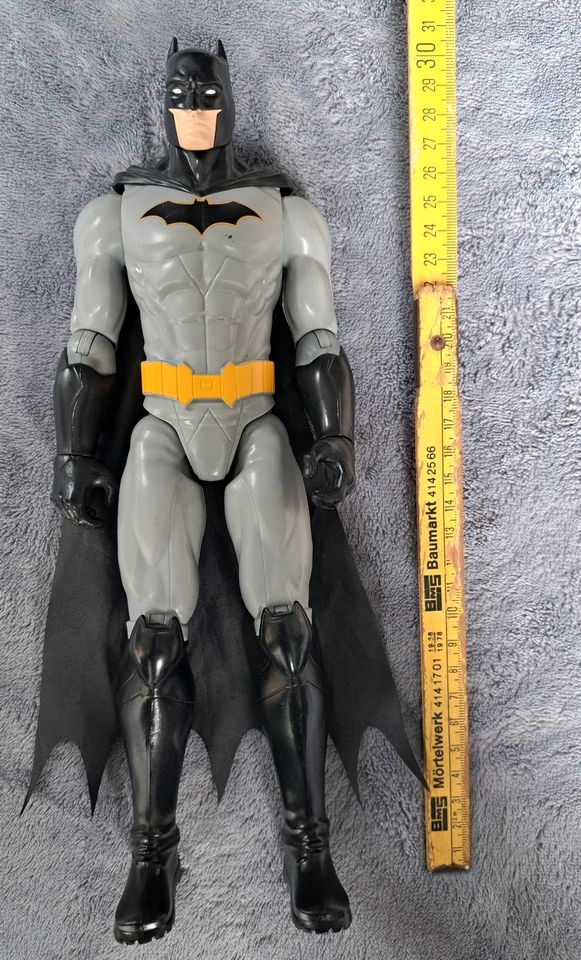 Batman DC Comics Actionfigur, beweglich in Berlin