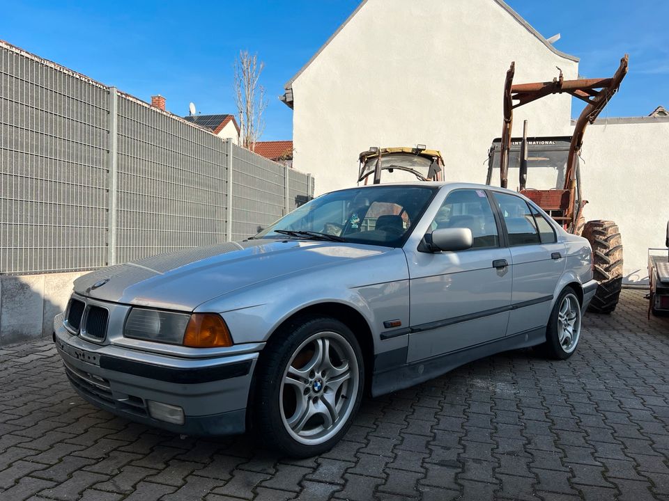 Suche BMW E30 E36 M3 320 323 325 328 6 Zylinder Ankauf M5 2002 02 in Worms