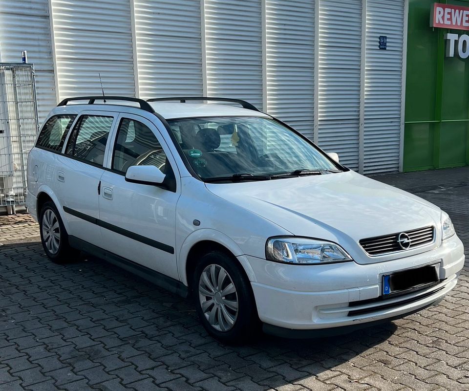 Opel Astra G Caravan Kombi mit 1 Jahr TÜV guter optischer Zustand in München