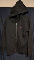 Levis Strickjacke in Größe M Berlin - Reinickendorf Vorschau