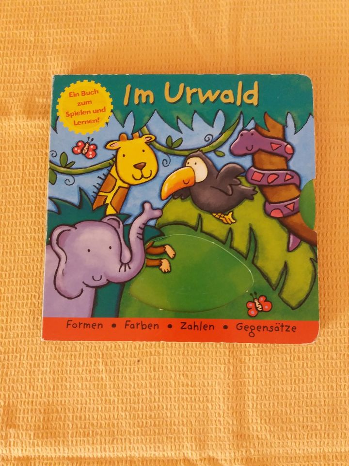 Kinder-Lernspiel-Buch "Im Urwald" in Straßkirchen