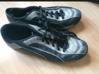 Puma Hallensportschuhe 38,5 Niedersachsen - Langenhagen Vorschau
