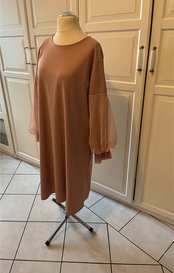 Neu Kleid Größe XL in Essen