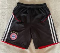 Original Adidas FC Bayern Sporthose Shorts Gr. 128 134 schwarz Baden-Württemberg - Ditzingen Vorschau