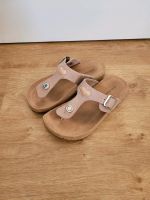 Hübsche Sandalen Flip Flops Gr.32 Schuhe Hessen - Hattersheim am Main Vorschau