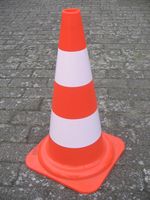 Leitkegel Pylon 50cm orange 2,2 kg schwer fast NEU Absperrung Niedersachsen - Grasberg Vorschau