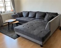 Sofa mit Kissen und Beistelltische Nordrhein-Westfalen - Brakel Vorschau
