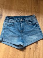 Jeansshorts / Shorts / Bermuda von Review in 38 / M Nordrhein-Westfalen - Tönisvorst Vorschau