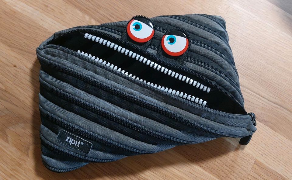 Zipit Monster Federmäppchen, Etui, Schlampermäppcheb in Buttenwiesen